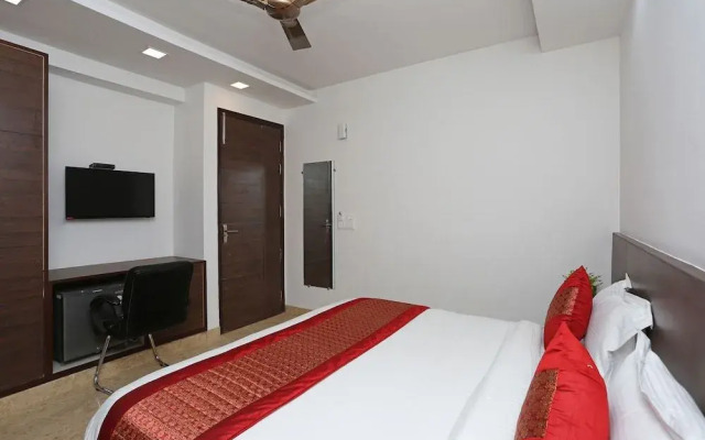 OYO 6603 Hotel Green Residency 2
