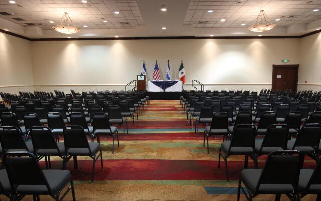 Holiday Inn San Salvador by IHG