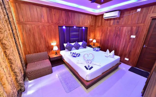 Holiday N Holiday Beach Resort
