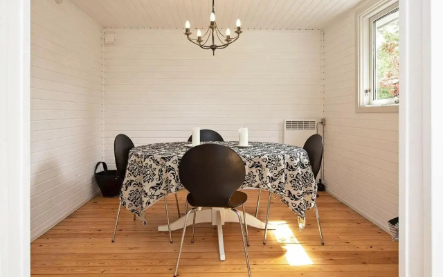 Holiday Home Føllenslev IV