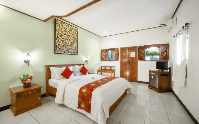 Bali Taman Beach Resort & Spa - Lovina