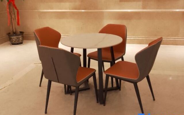 Vienna Hotel (Jiji Jishui Administrative Center Branch)