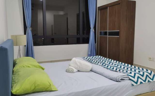 Woodsbury Suite by Homez Suite