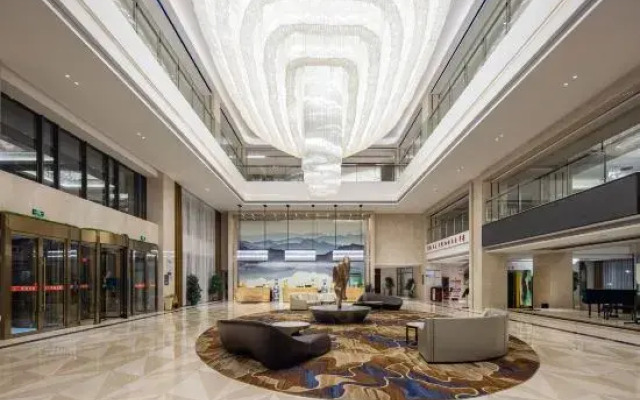 Yibang Peninsula Hotel