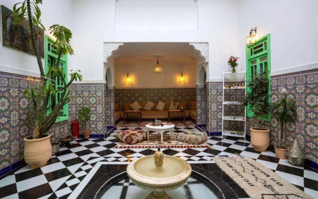 Riad Rose Meryam