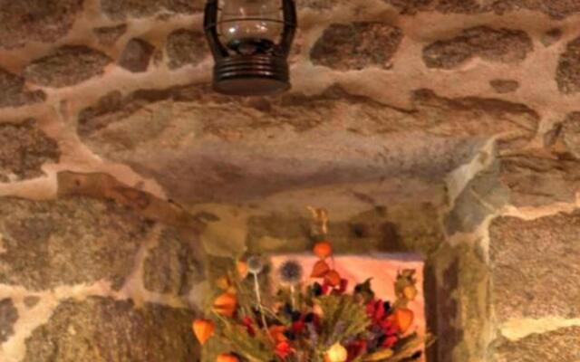 Gîte Essertines-en-Châtelneuf, 3 pièces, 6 personnes - FR-1-496-16