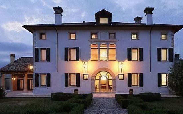 Villa Busta Hotel