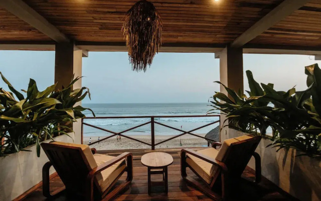 Naked Hotel Zipolite