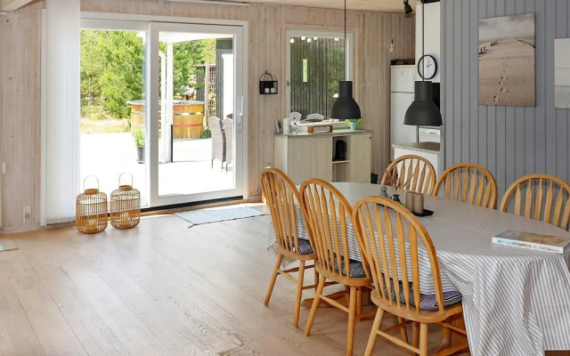 6 Person Holiday Home in Hadsund