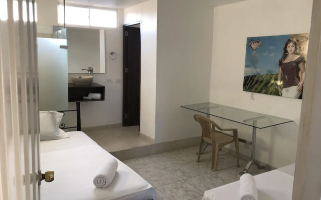 Hotel Plaza Mayor Suites