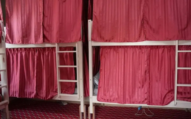 Free Gym and Pool Near to Beach Bunk Bed - Hostel in ดูไบ - Photo 3