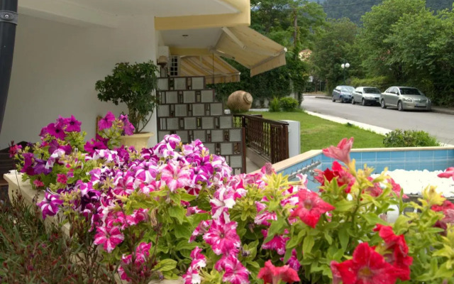 Studios Souropanis