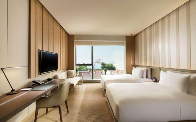 Joyze Hotel Xiamen, Curio Collection by Hilton
