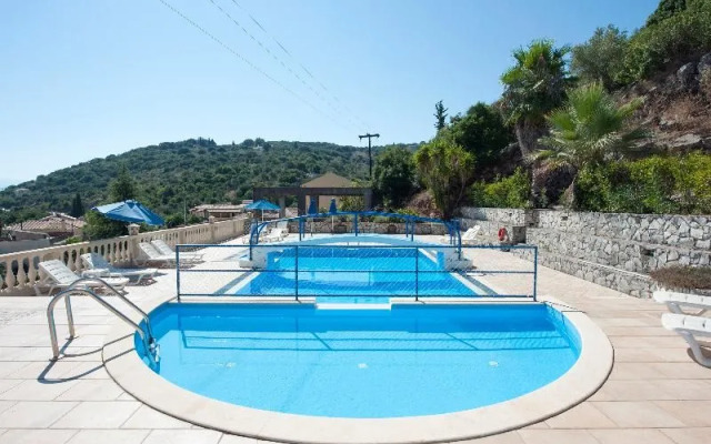 Dimitrios Apartments