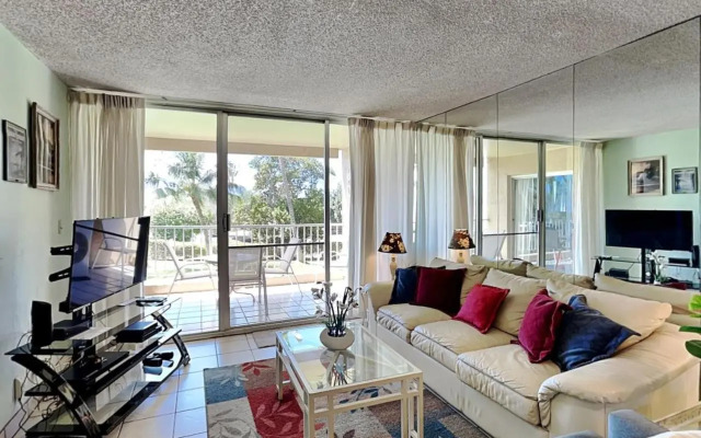 Menehune Shores 206