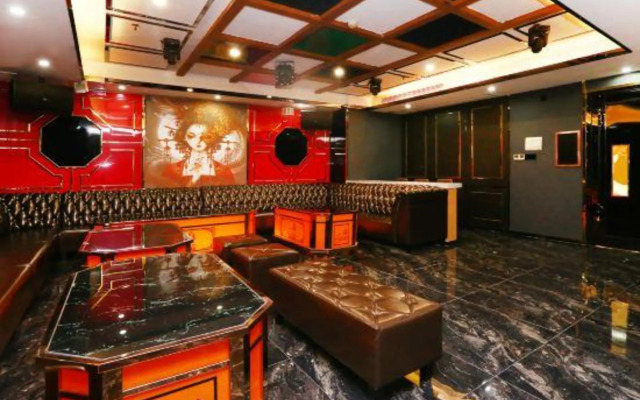 Chaozhou Baohua Hotel