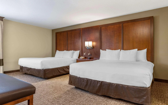 Comfort Suites Red Bluff near I-5