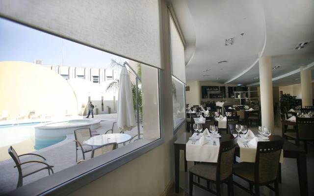 Quórum Cordoba Hotel - Resort Urbano