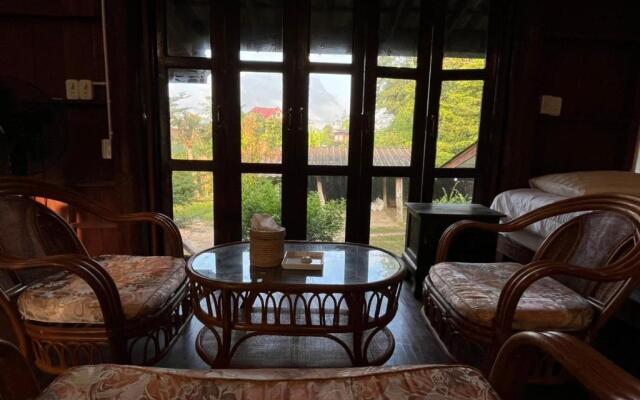 Brown House Chiangdao