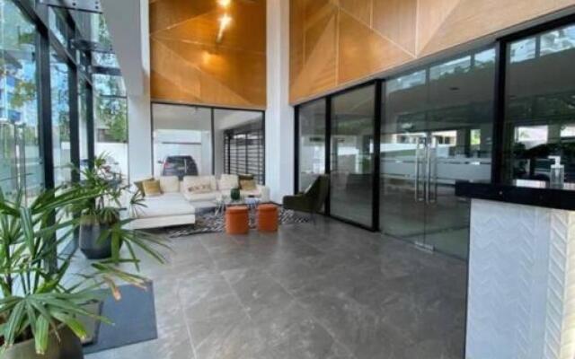 Suite Deluxe 1 bed, city OceanView, pool,Saune,Gym