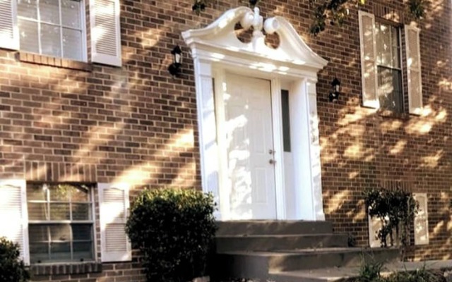 Room in House - Majestic Private Room