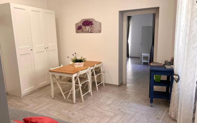 Vico Longo 25 - Ensuit flat in the heart of Naples