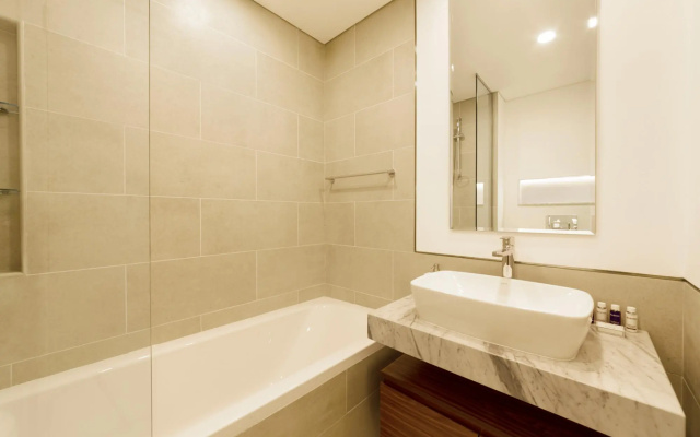 Exclusive Seaview 3BR Roof Terrace Apt  with Scenic Views of Burj alArab