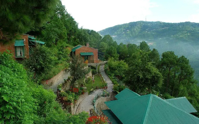 Baikunth Resorts, Kasauli