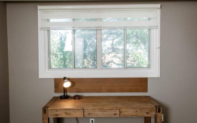 Honey I'm Home Suite 2 bedroom upper level