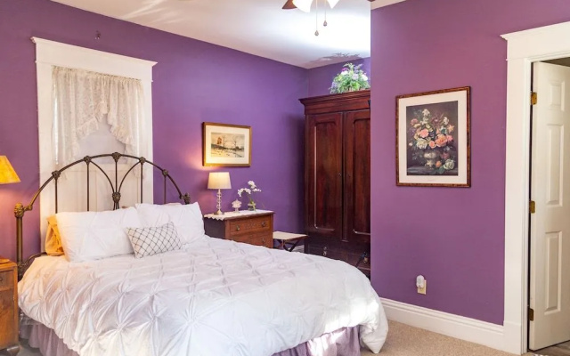 Red Rose Inn Bed & Breakfast