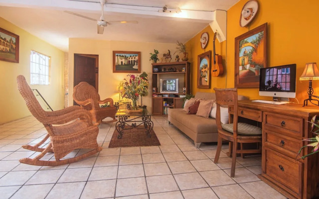 Casa Romance Escondido