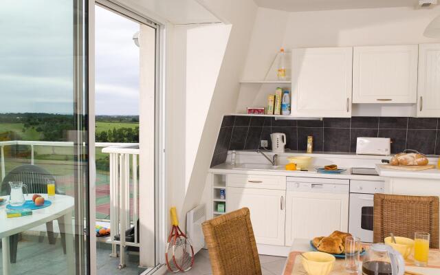 Charming holiday home with dishwasher located at golf course