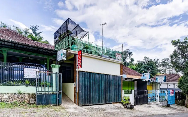 OYO 90879 Ara Predator Funpark