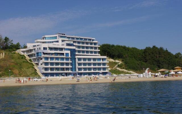 Aurora apartments on the beach