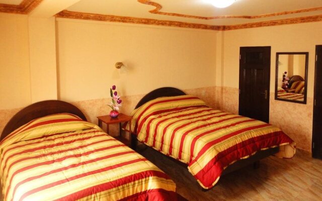 Hotel El Super 8