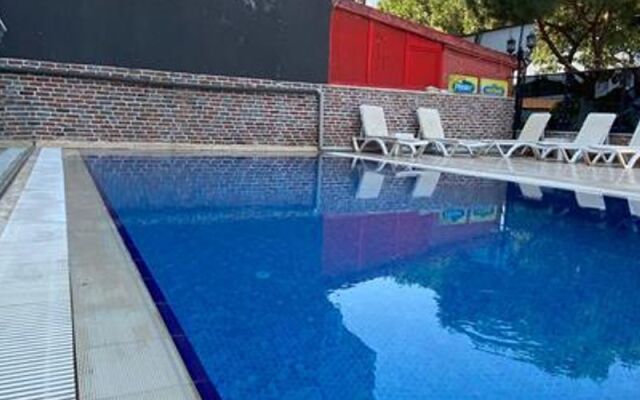Mari Pembe Otel