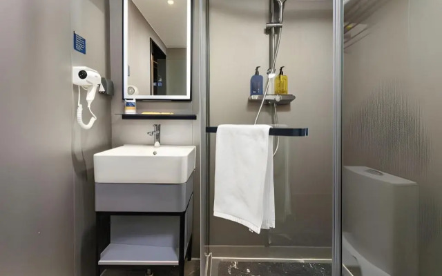 7 Days Inn Kunming Railway Station Branch