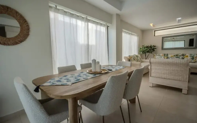 NOK Tropical 3BR Villa by Vistacana Rentals