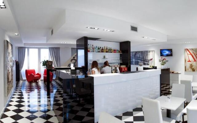 Studio Inn Centrale & Milano Urban Padel Hotel