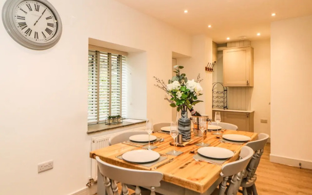 1 Orchard View