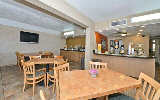 Quality Inn I-15 Red Cliffs