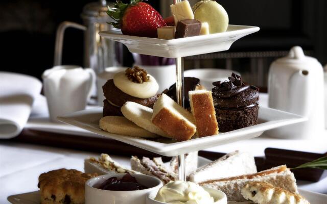WorldHotels Distinctive Woughton House Hotel