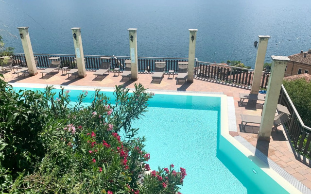 Hotel Castell