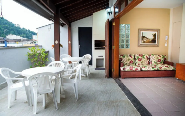 Cobertura com Churrasq e Piscina a 250m da Praia