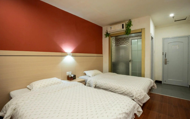 Longxiang Hotel