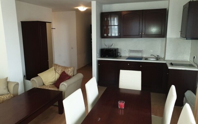 2 Bedroom Mountain View