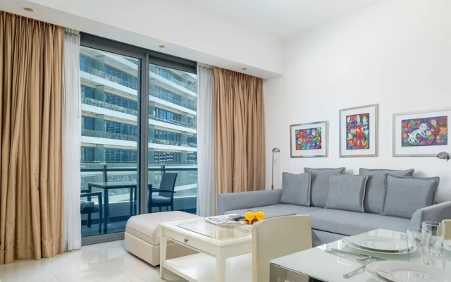 LUX Holiday Home - Silverene Towers 2 - Apartment in ดูไบ - Photo 4