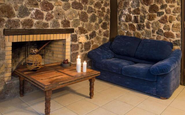 Cavo Petra Hotel