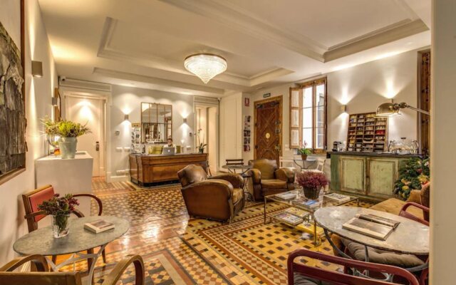 We Boutique Hotel