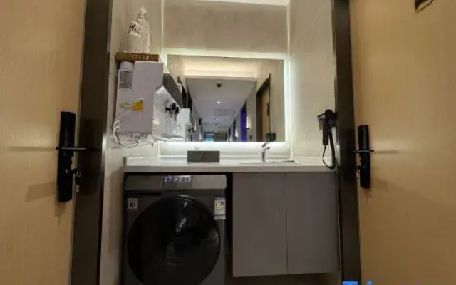 Husha esports hotel (Jinhui Longhu Tianjie branch)